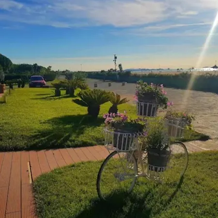 Gjiri I Lalzit Apartmán