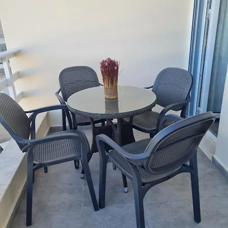 Gjiri I Lalzit 아파트 Durrës