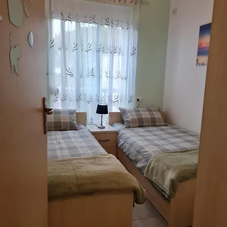 Apartmán Gjiri I Lalzit